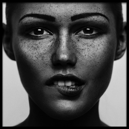 Summer Freckles Plakát ve skupině Plakáty / Černobílé na Desenio AB (2530)