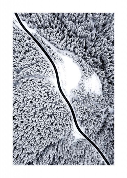 Winter Road Plakát ve skupině Plakáty / Přírodní motiv na Desenio AB (3577)