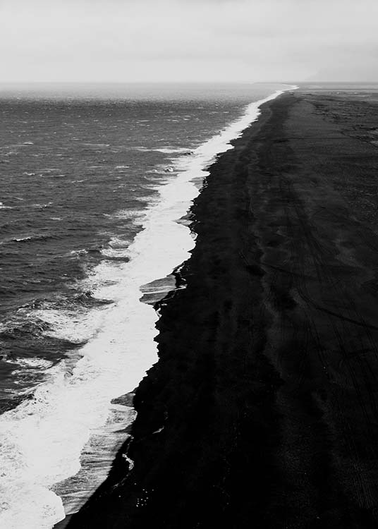 Black Beach Aerial Plakát