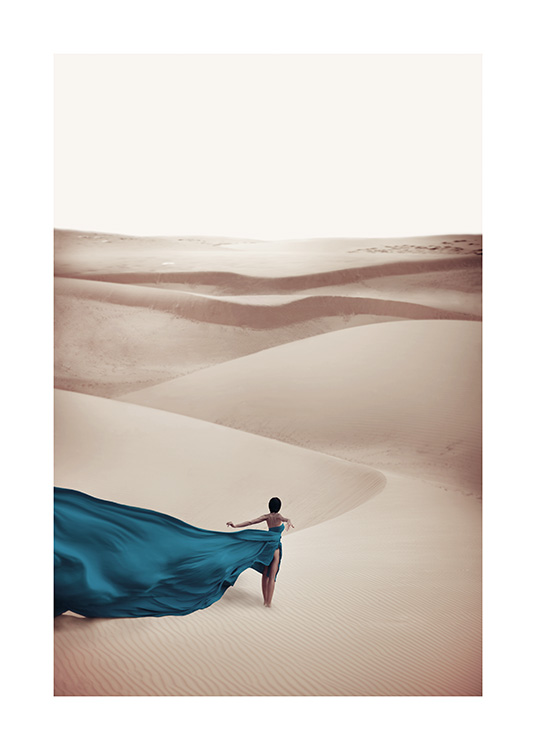 Woman in Blue Dress Plakát / Přírodní motiv na Desenio AB (11144)