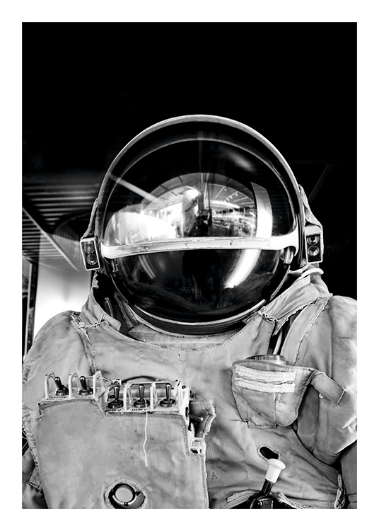 Black and White Astronaut Plakát