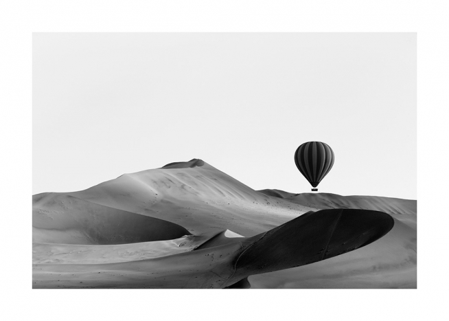 Hot Air Balloon Over Dunes Plakát